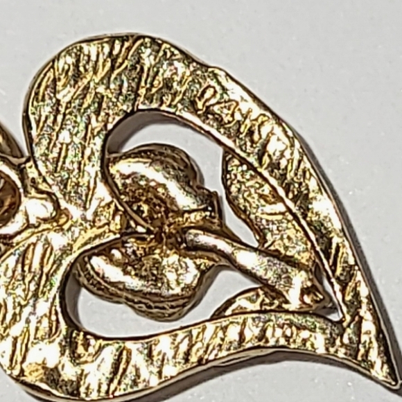 14K YELLOW GOLD HEART & ROSE PENDANT - Picture 2 of 5